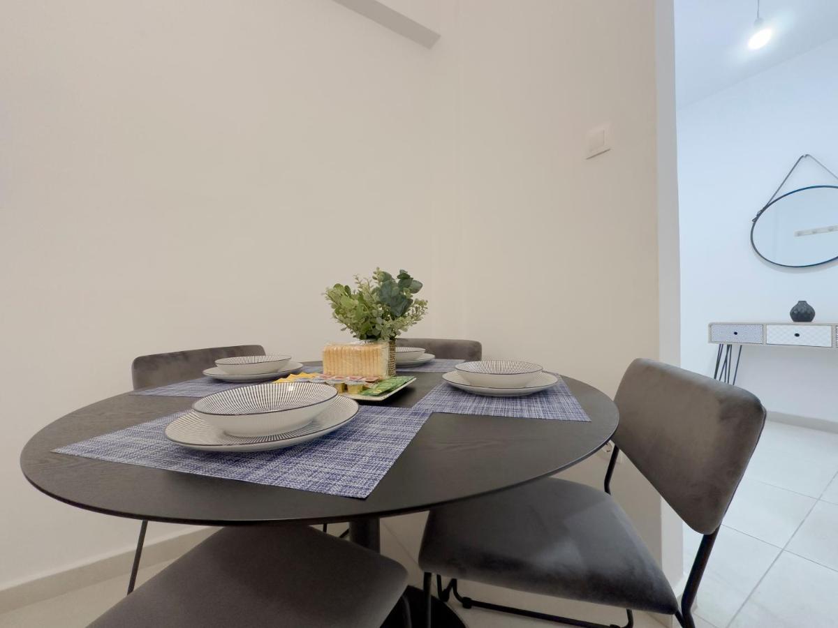 Aventura Comfortable 90Sqm Apt In Kato Patisia Apartment Athens Luaran gambar