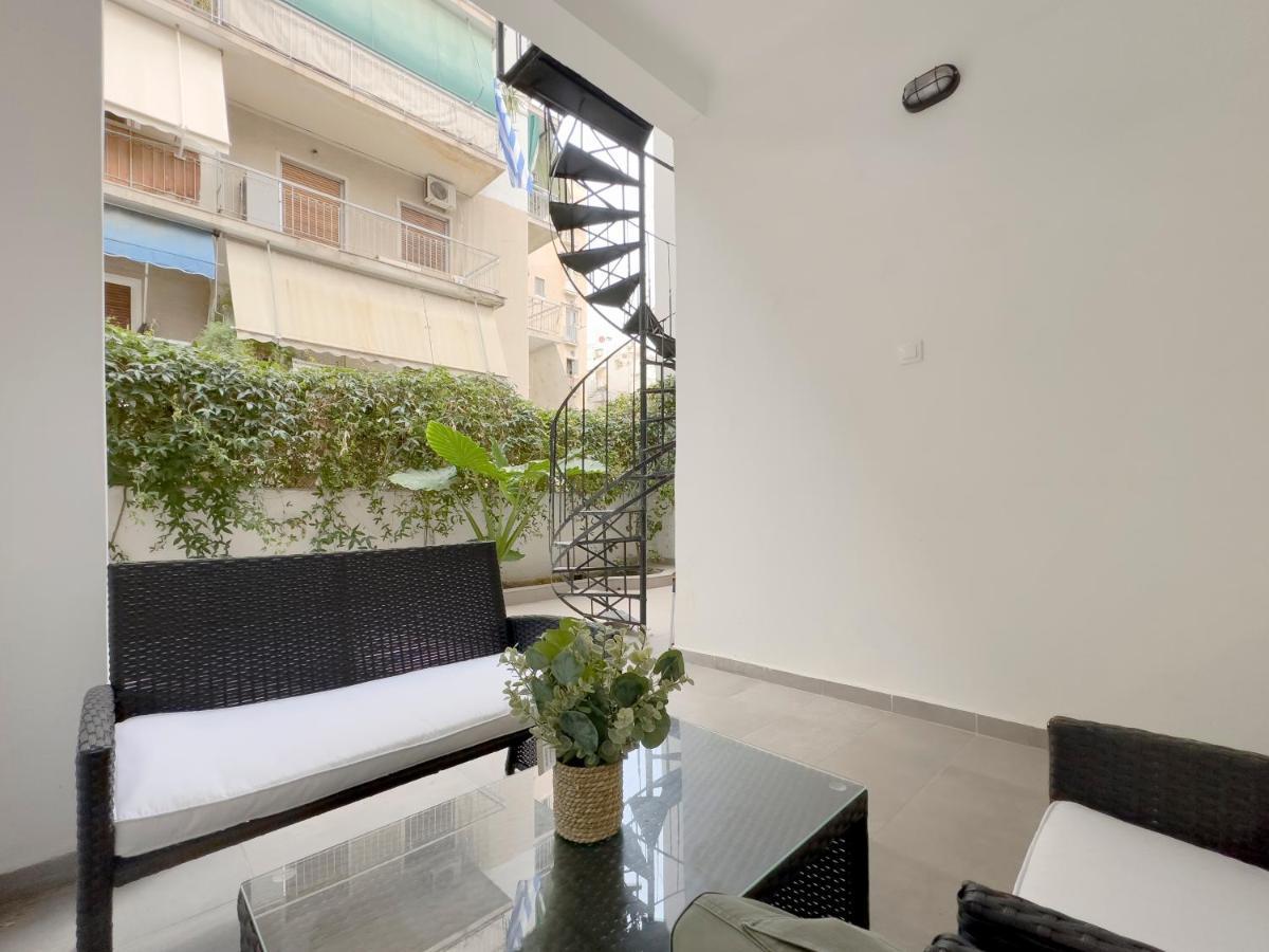 Aventura Comfortable 90Sqm Apt In Kato Patisia Apartment Athens Luaran gambar
